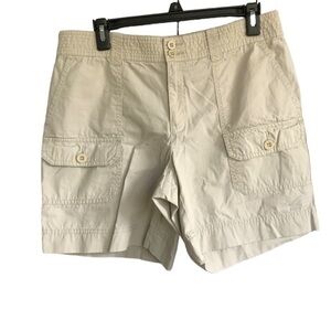 American Living Women's Cargo Shorts Size 8 - Summer Fashion